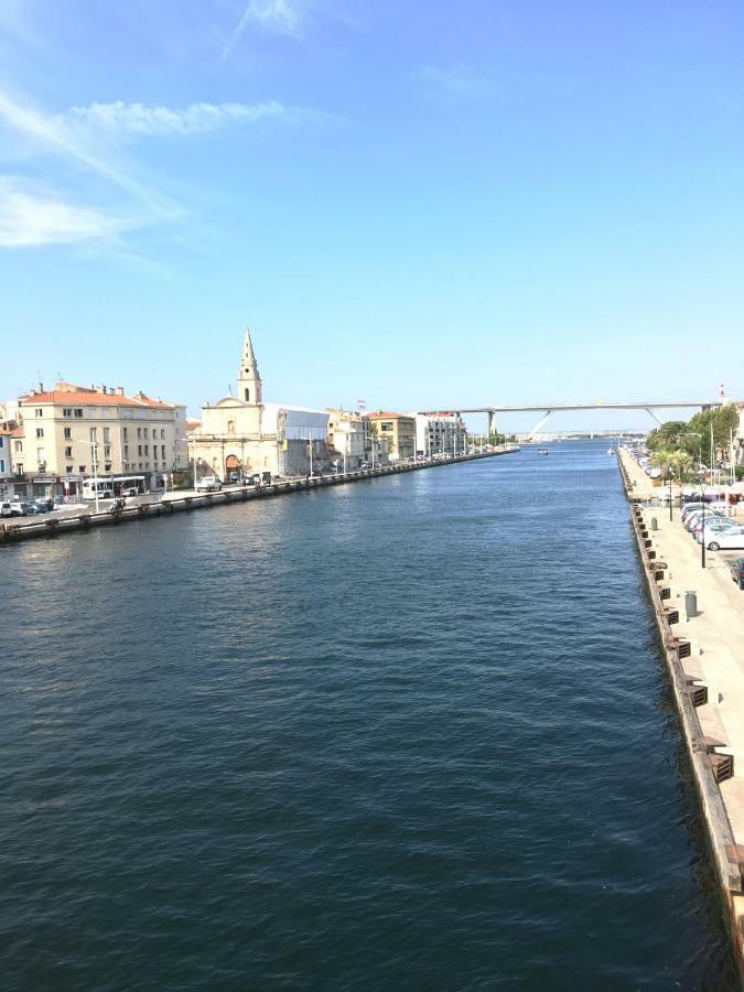 Kyriad Direct Marseille Ouest - Martigues Eksteriør billede